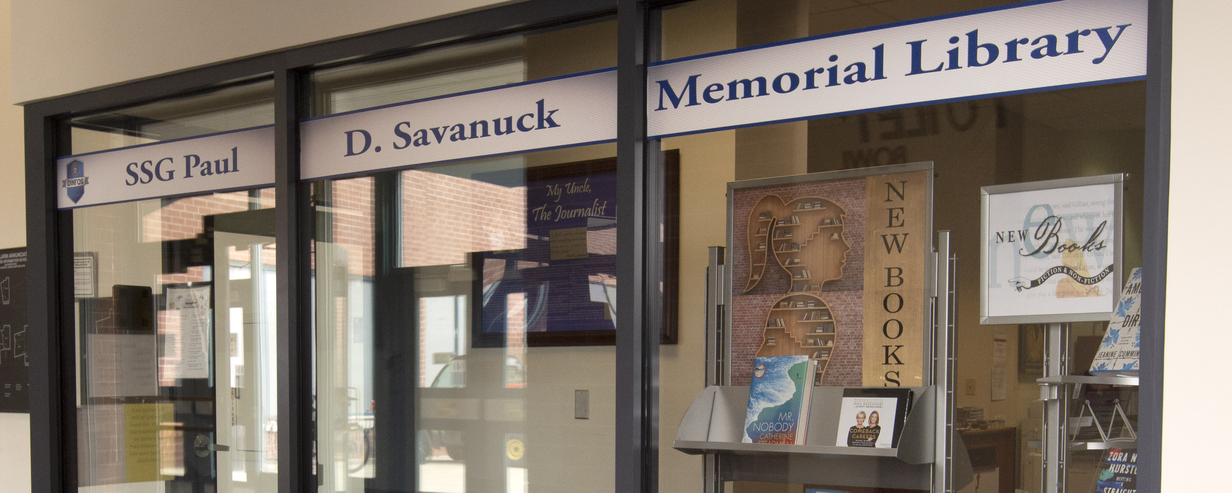 Image of Paul D. Savanuck Memorial Library entrance